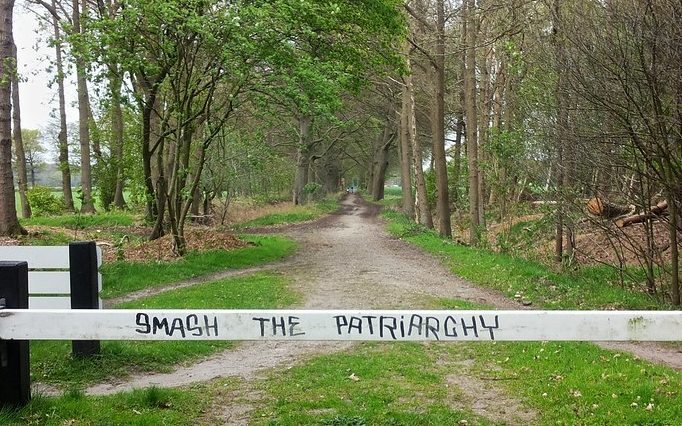 "Smash the Patriarchy" by ednl is licensed under CC BY-NC-SA 2.0